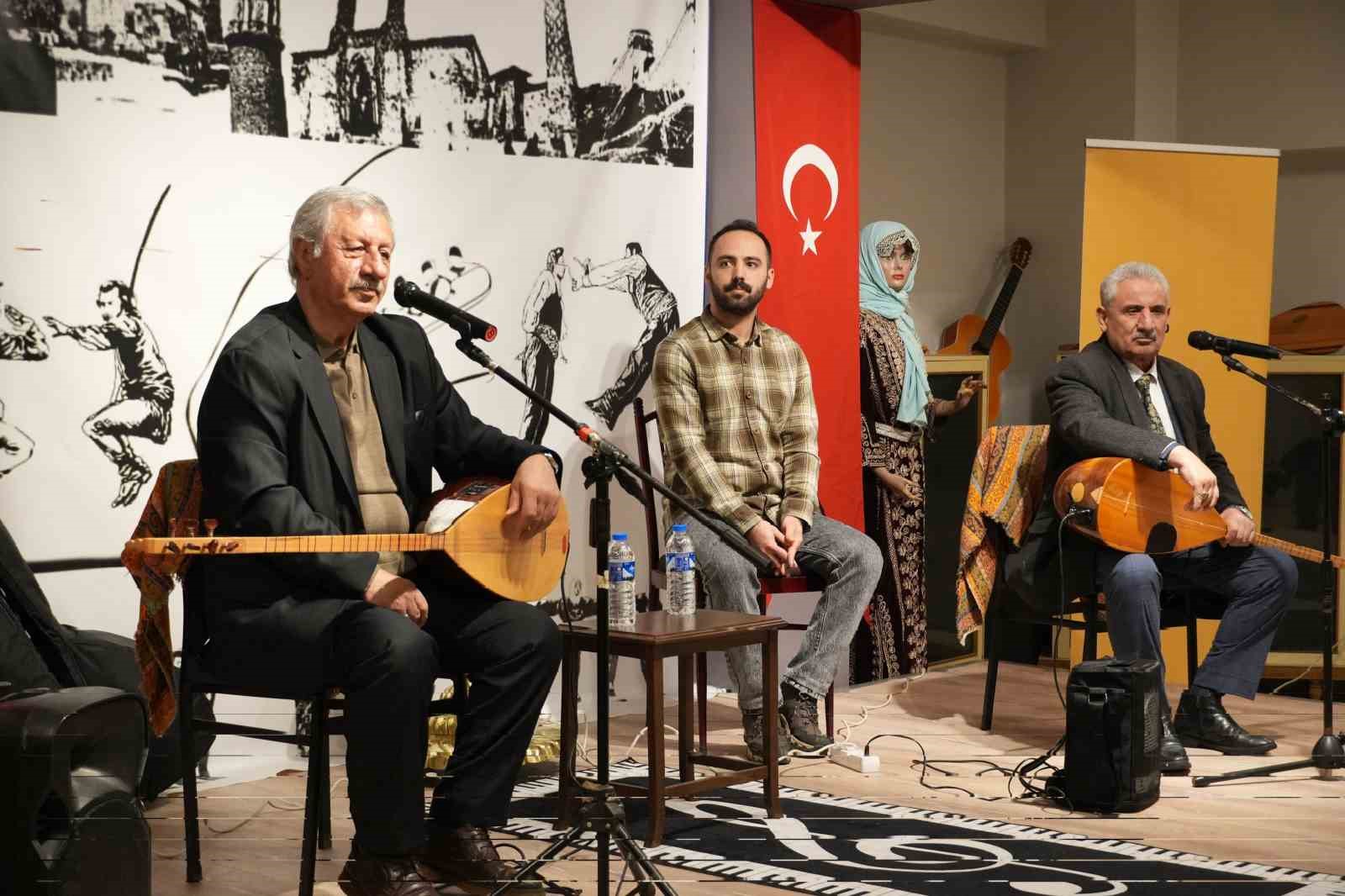 Erzurum’da âşıklık geleneğine dolu dolu bir akşam
