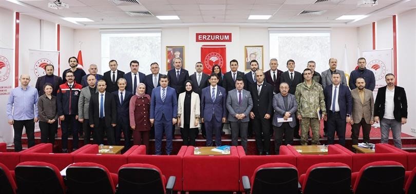 Erzurum’da besi organize tarım bölgesine doğru
Erzurum’da besi organize tarım bölgesine doğru