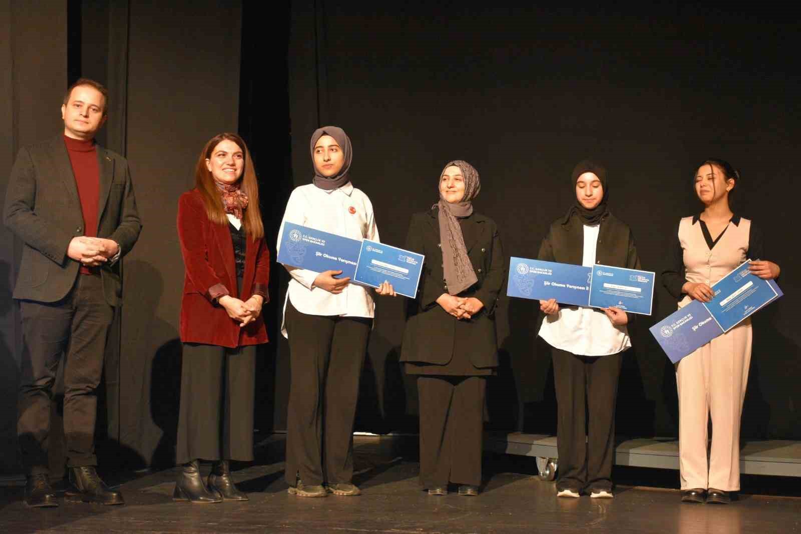 Erzurum’da genç şairler yarıştı
