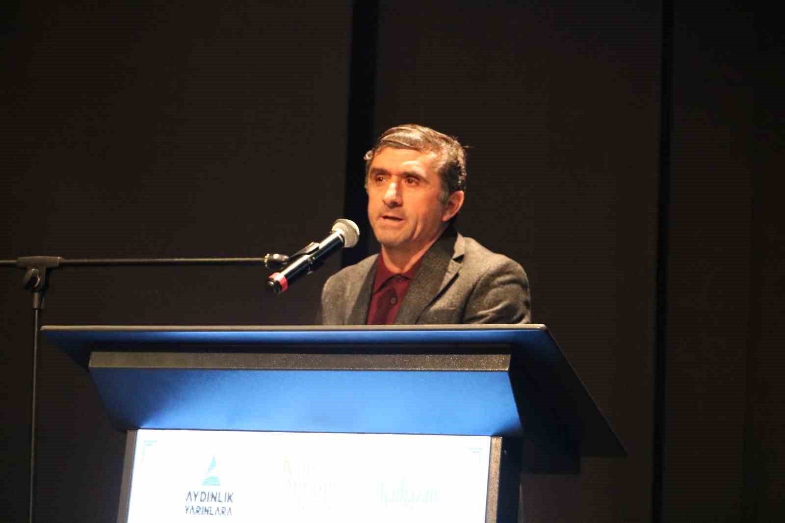 Erzurum’da gençler kitapla buluştu, ödüller sahiplerini buldu
Erzurum’da gençler kitapla buluştu, ödüller sahiplerini buldu