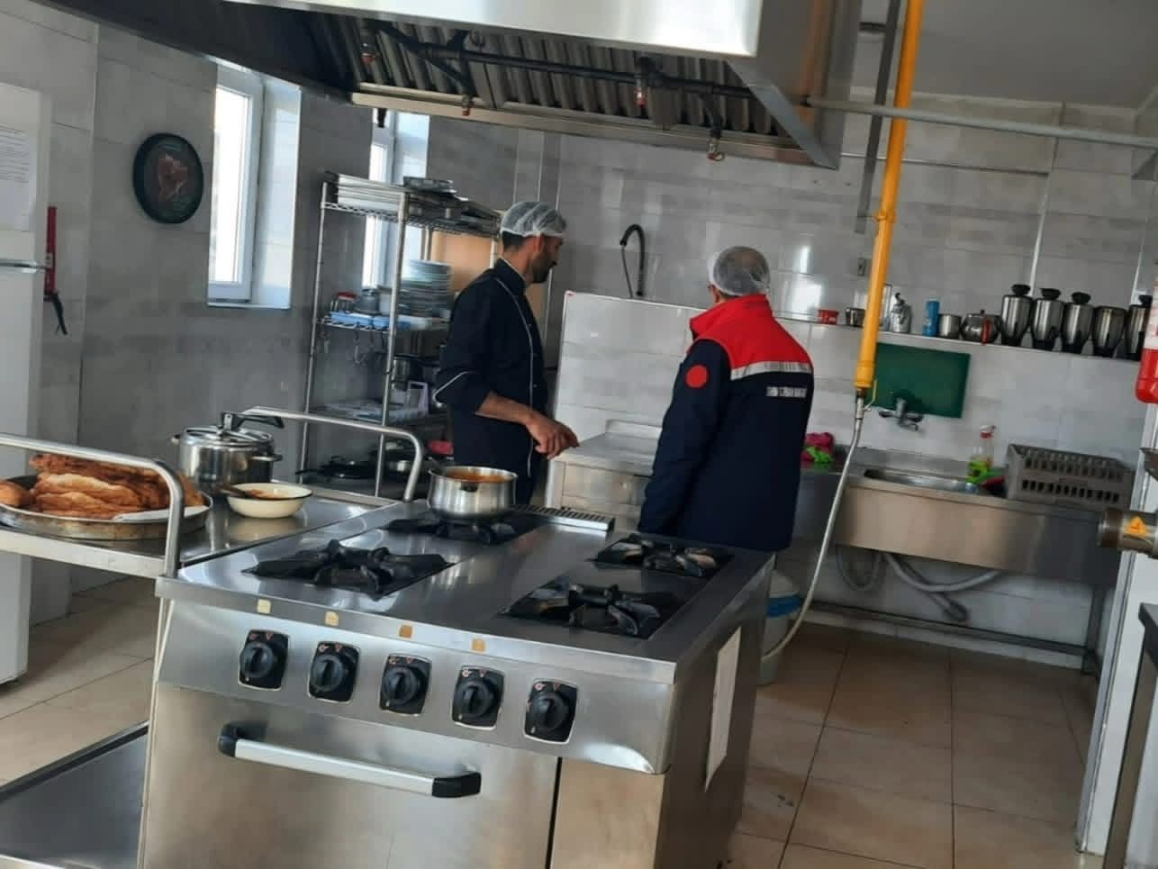 Erzurum’da gıda satışı yapan işletmeler denetlendi
