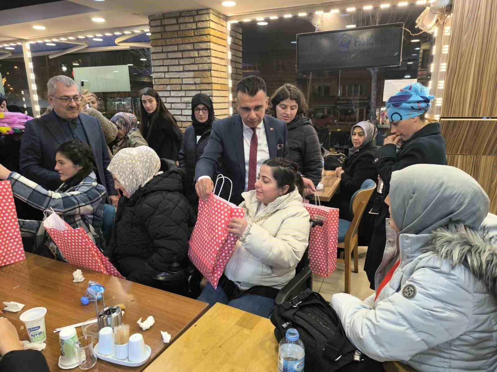 Erzurum’da "İyilik Buluşmaları, Gönül Köprüsü"
