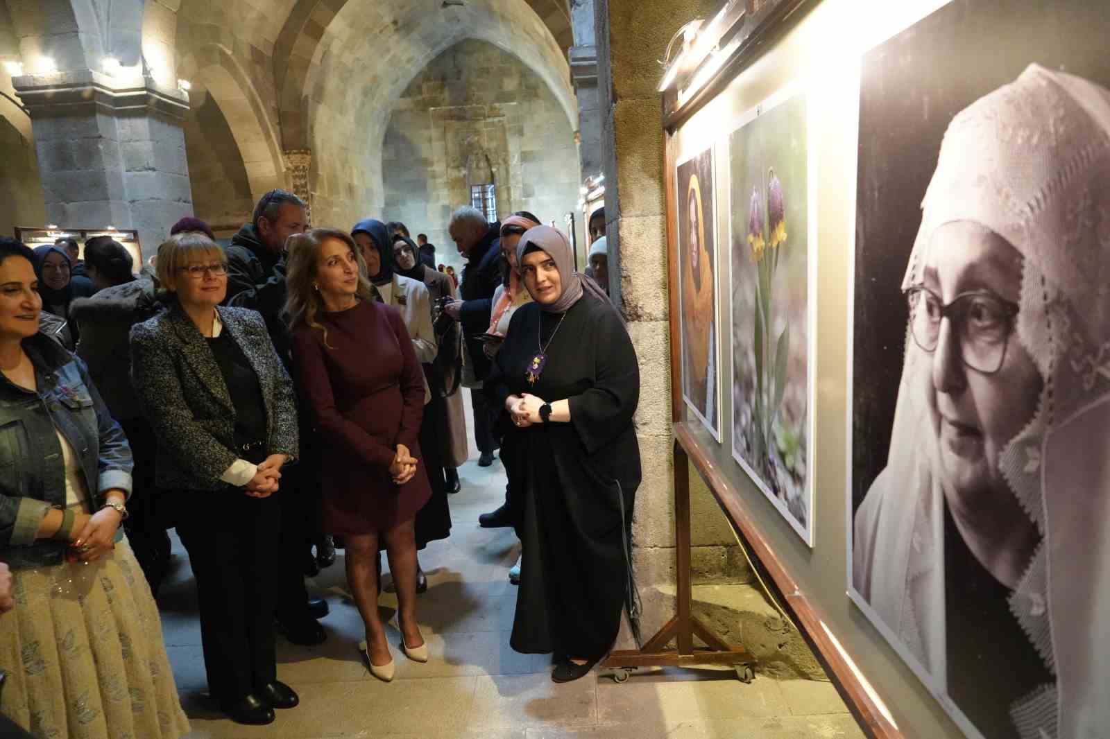 Erzurum’da kadının sessiz anlatısı oyanın dilinde buluştu
