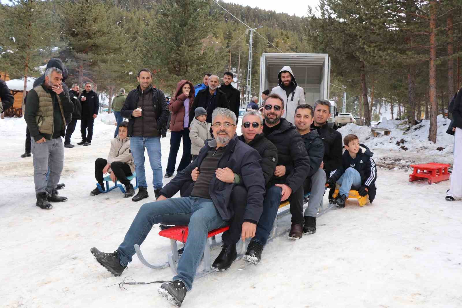 Erzurum’da kızaklarla kıyasıya yarış
