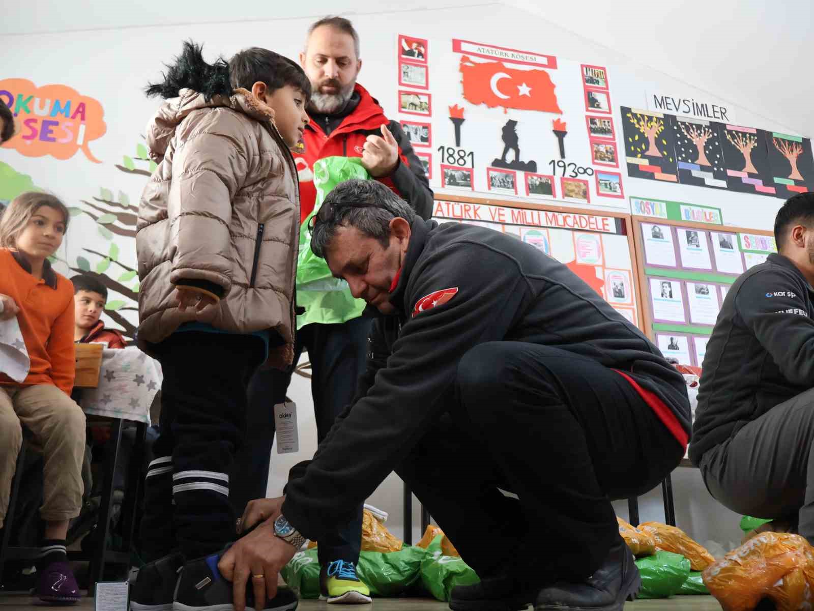 Erzurum’da miniklere umut eli uzandı
