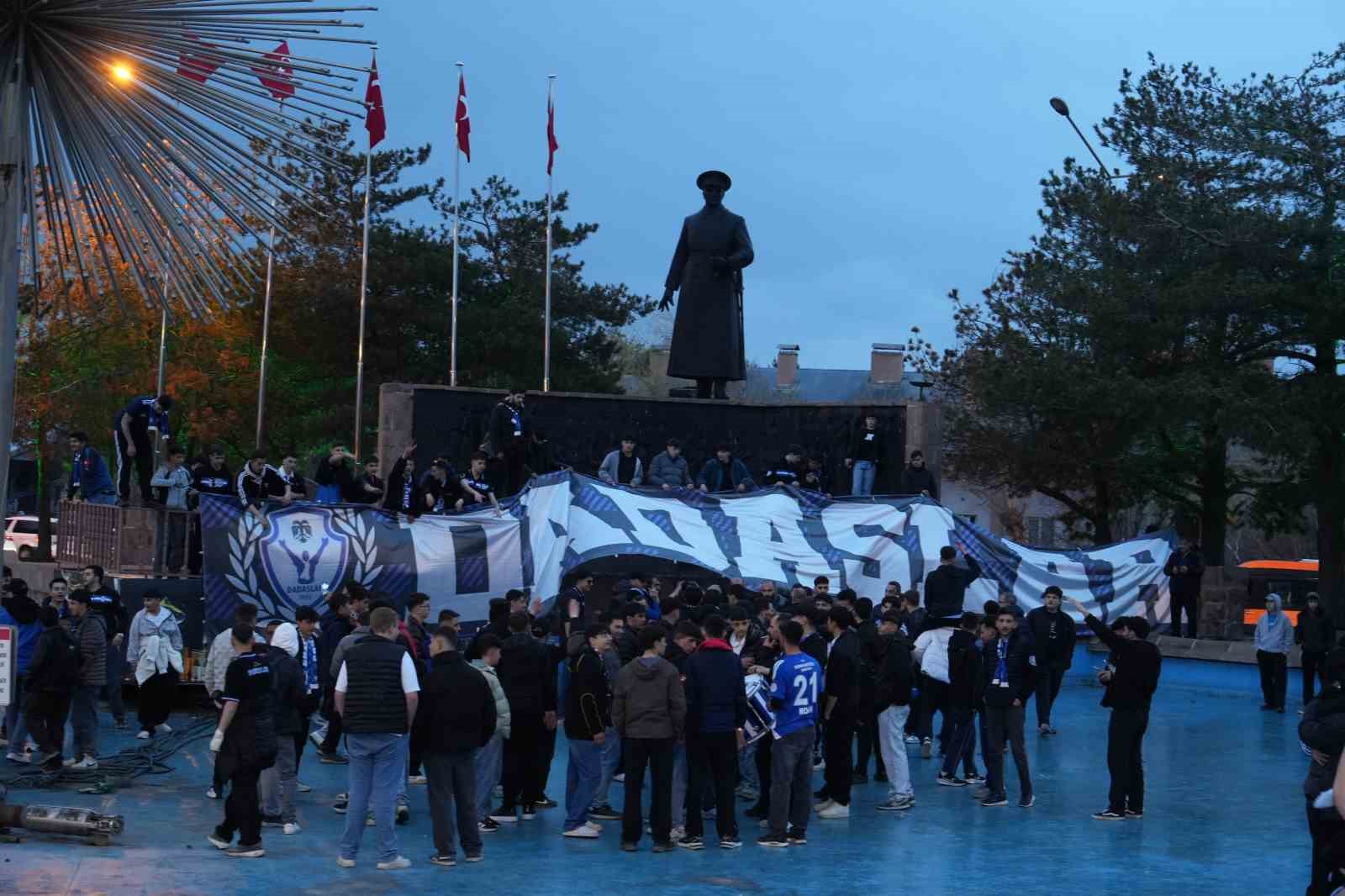 Erzurum’da Süper Lig coşkusu caddelere sığmadı
