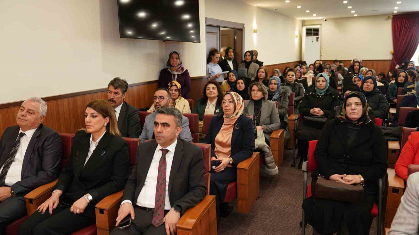 Erzurum’da tarımda kadın eli projesi ve çiftçi kadın akademisi başladı
