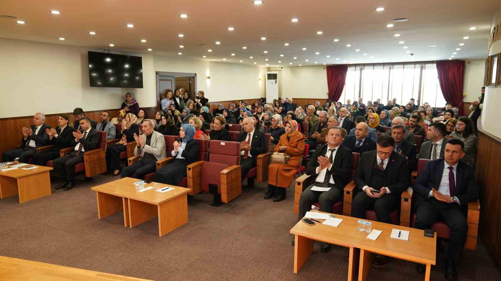 Erzurum’da tarımda kadın eli projesi ve çiftçi kadın akademisi başladı
