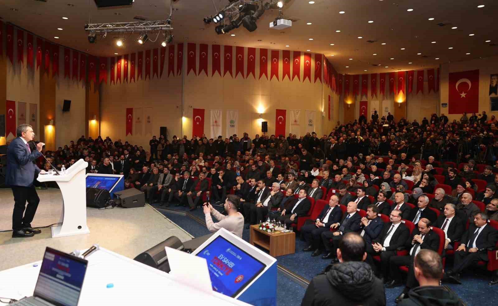 Erzurum’da TOKİ kuraları çekildi
