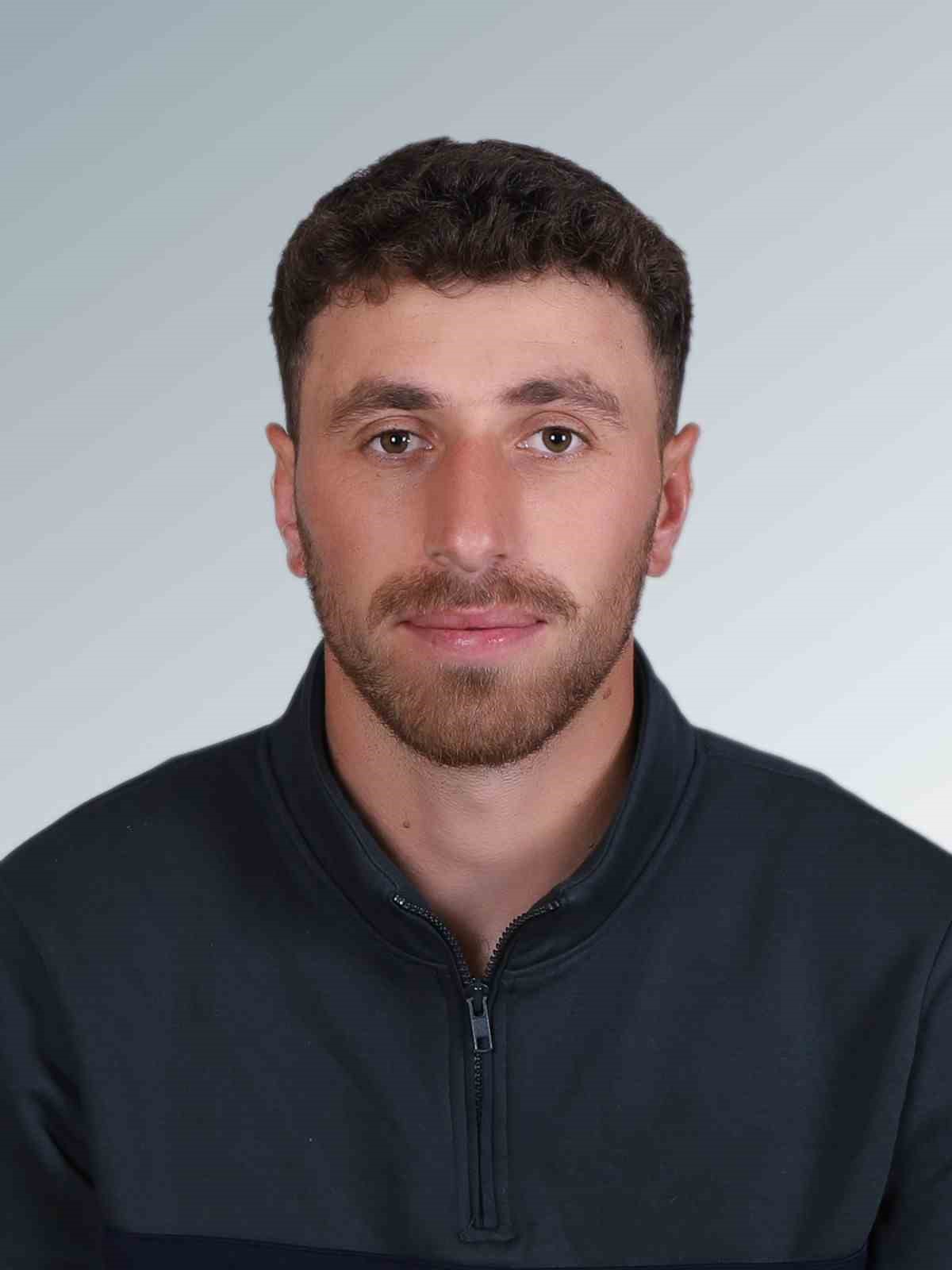 Erzurum’da trafik kazasında vefat eden iki kardeş ve bir arkadaşa hüzünlü veda
