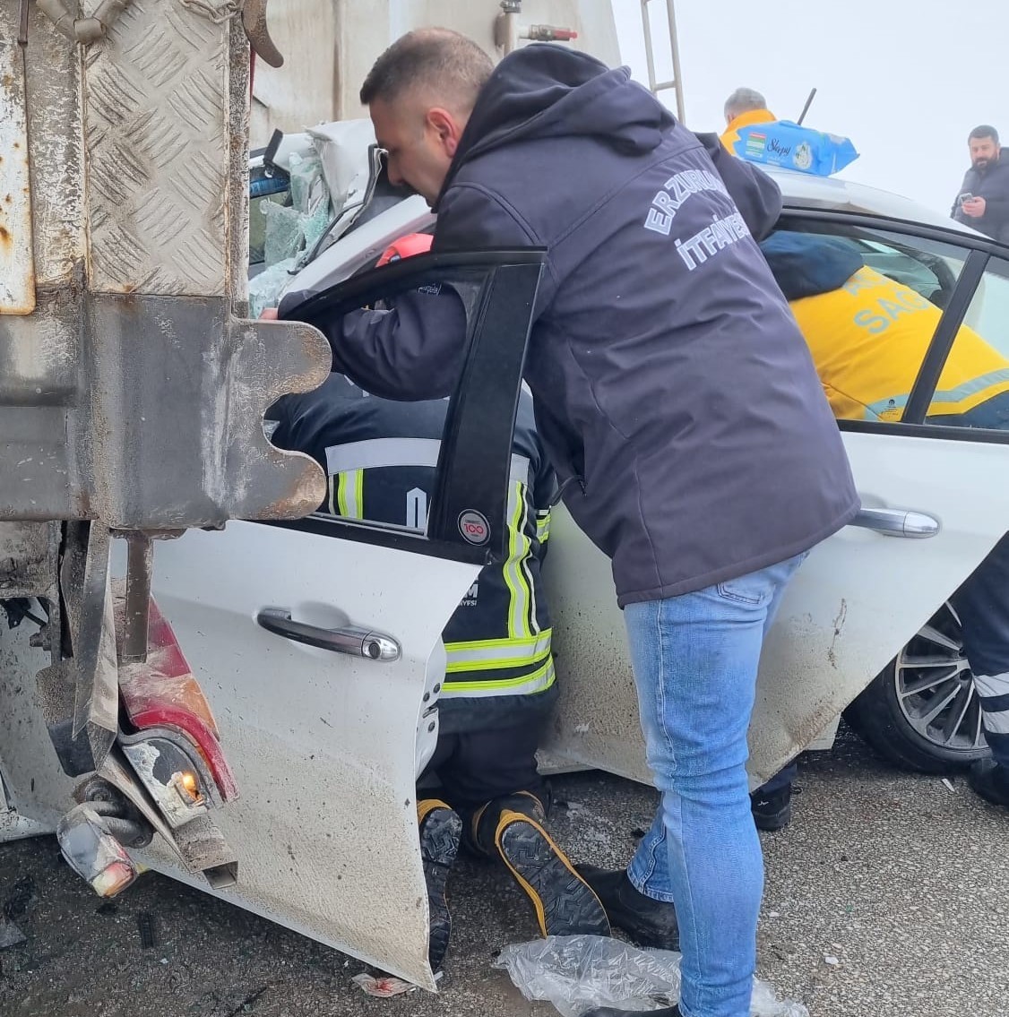 Erzurum’da zincirleme kazada can pazarı yaşandı: 8 ağır yaralı

