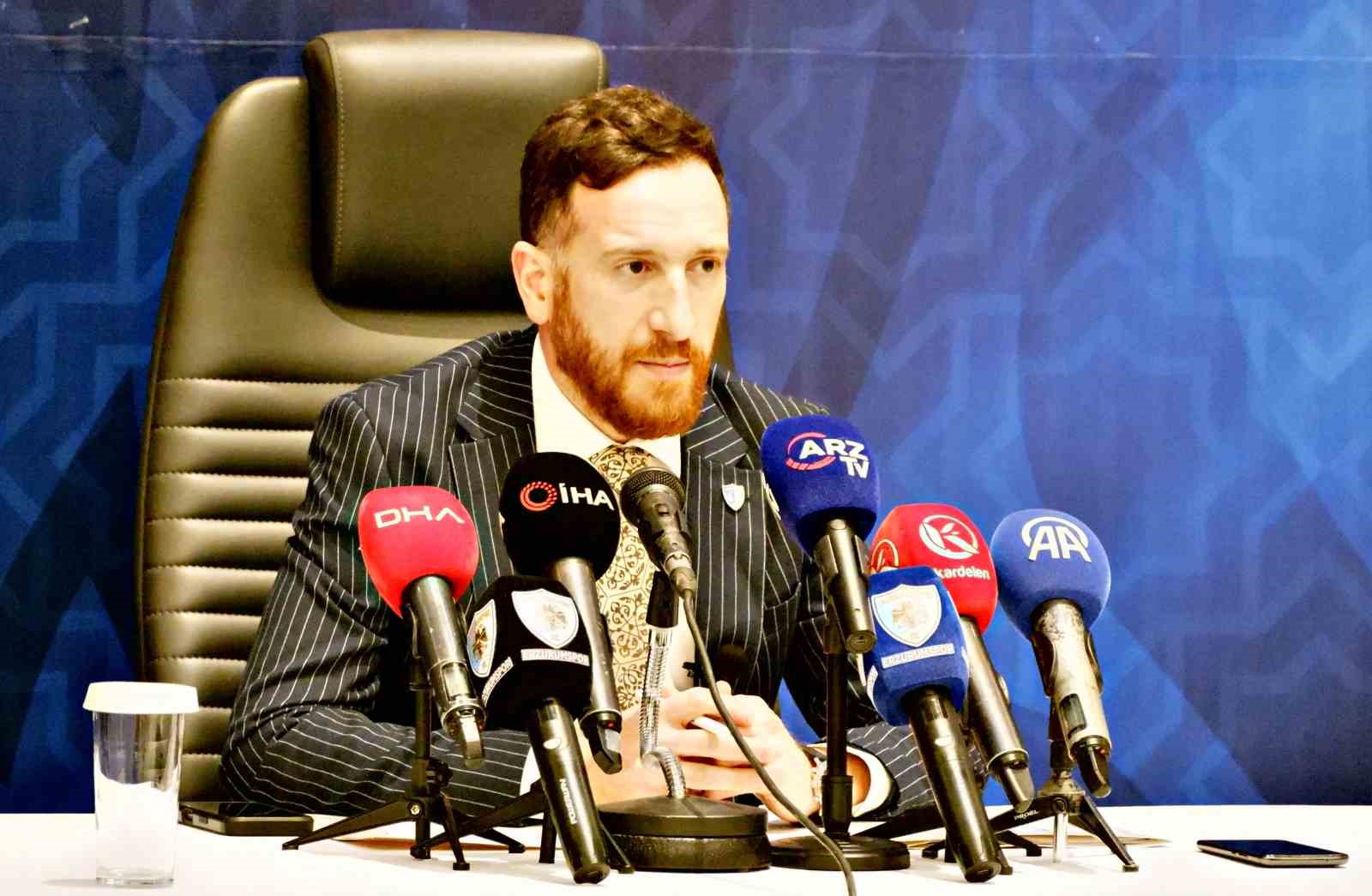 Erzurumspor FK Başkanı Ahmet Dal, "Erzurum zor bir deplasmandır. Ama bu zorluk hava şartlarından değil, sahadaki mücadeleden kaynaklanacaktır"
