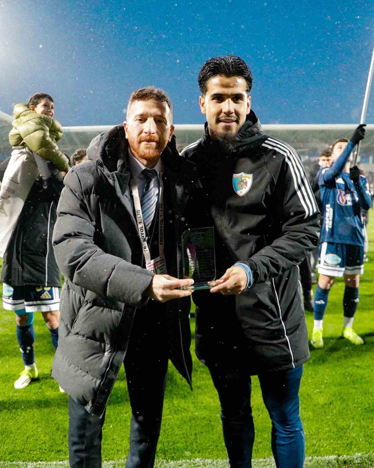 Erzurumspor’da Orbanic’e moral ziyareti, Yakup Kırtay’a 100. maç tebriği
