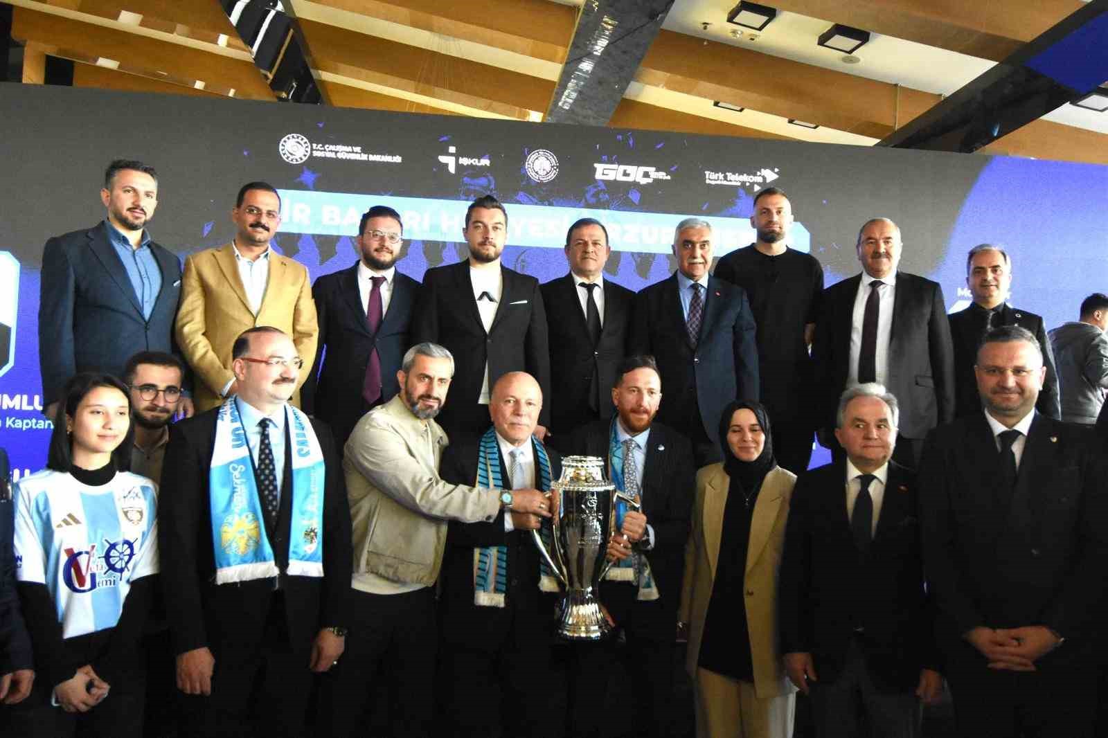 Erzurumspor’un başarı hikâyesi KUDAKAF’26’da gençlerle buluştu
