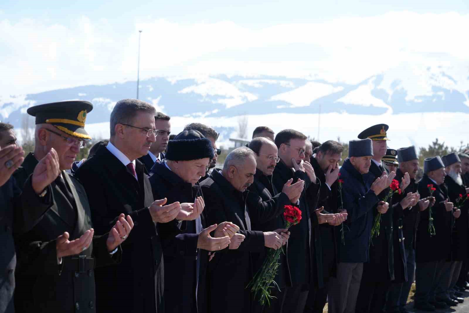 Erzurum’un kurtuluşunun 108’nci yıl dönümünü coşkuyla kutladı
