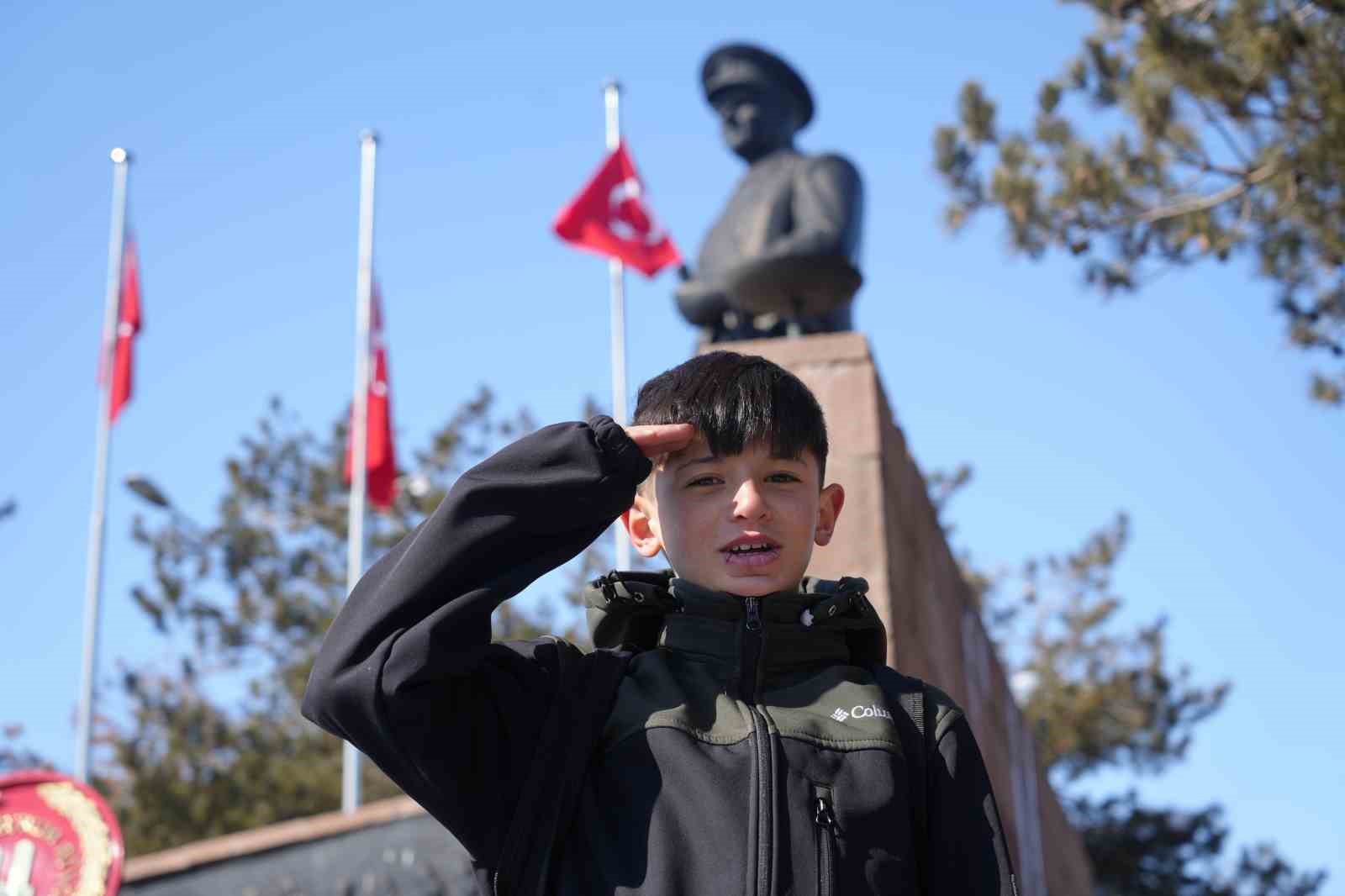 Erzurum’un kurtuluşunun 108’nci yıl dönümünü coşkuyla kutladı
