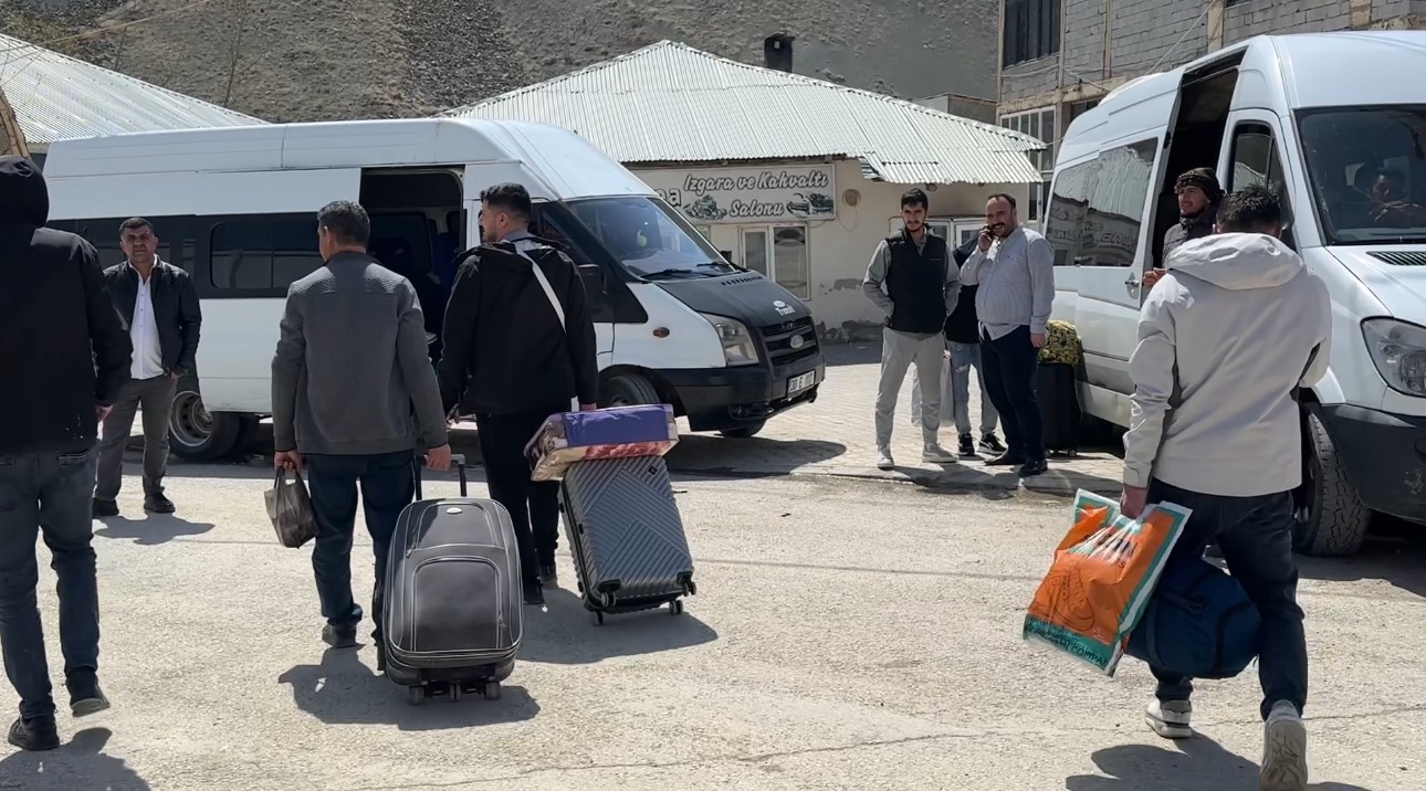 Esendere Sınır Kapısı’nda "güvenli geçiş" mesaisi sürüyor
