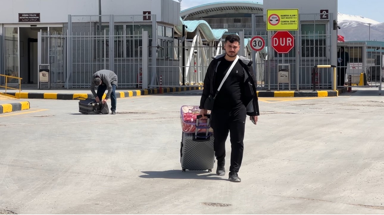 Esendere Sınır Kapısı’nda "güvenli geçiş" mesaisi sürüyor
