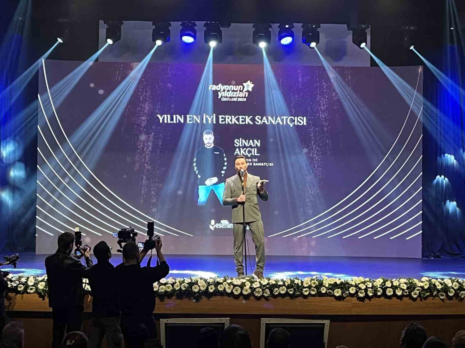 Esenler’de "5. Radyonun Yıldızları" ödülleri sahiplerini buldu
