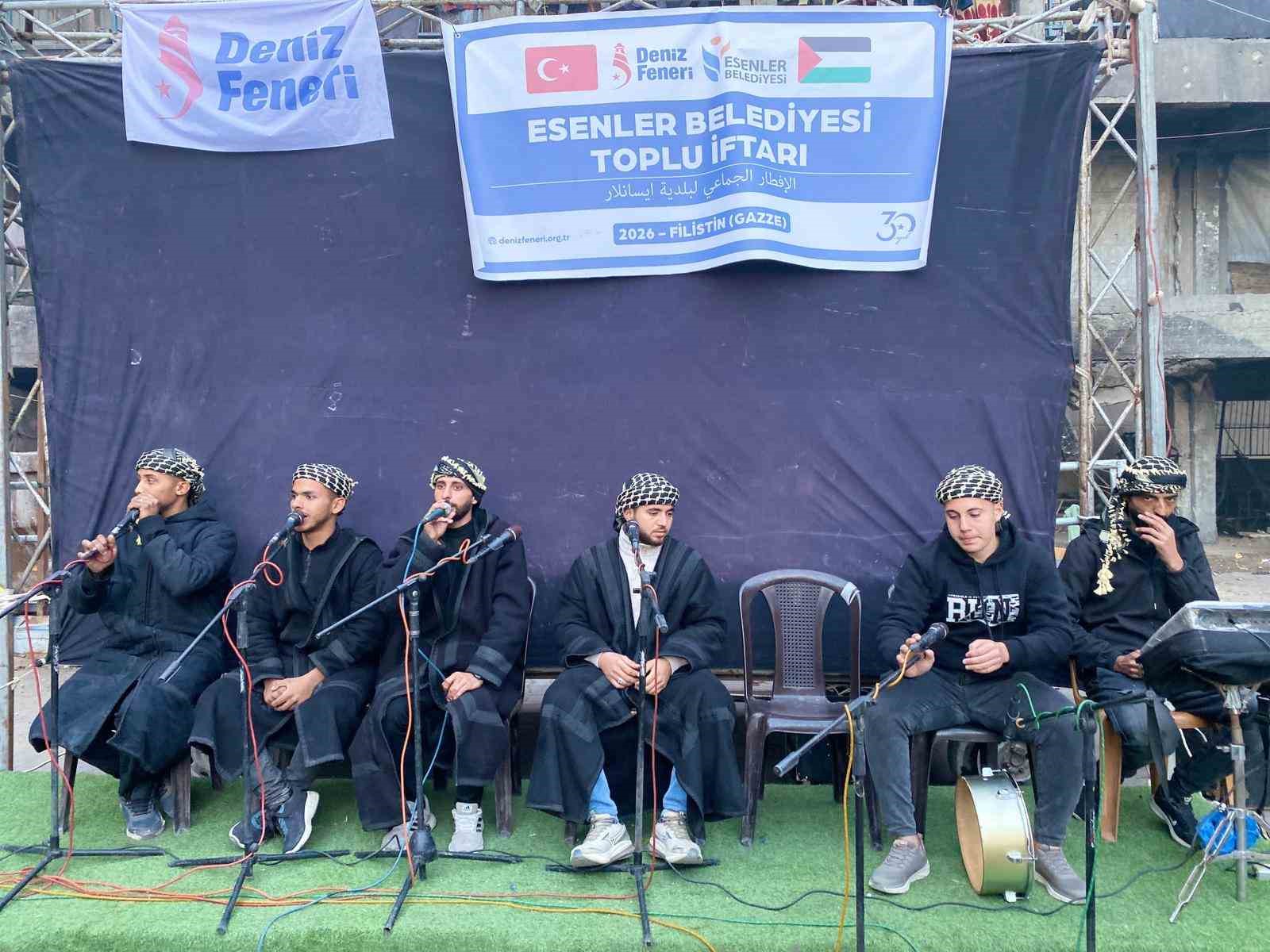 Esenler’den Gazze’ye 10 bin kişilik iftar sofrası
Esenler’den Gazze’ye 10 bin kişilik iftar sofrası