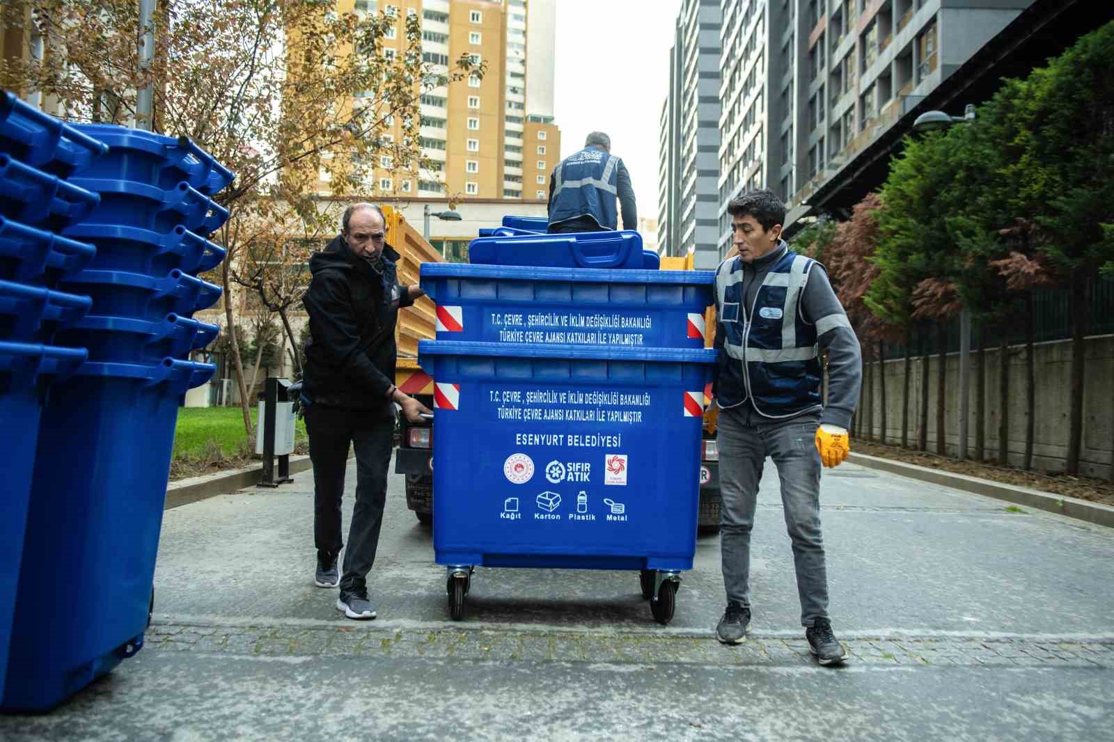 Esenyurt Belediyesi geri dönüşüm çalışmalarını Solarkent Sitesi’ne taşıdı
Esenyurt Belediyesi geri dönüşüm çalışmalarını Solarkent Sitesi’ne taşıdı