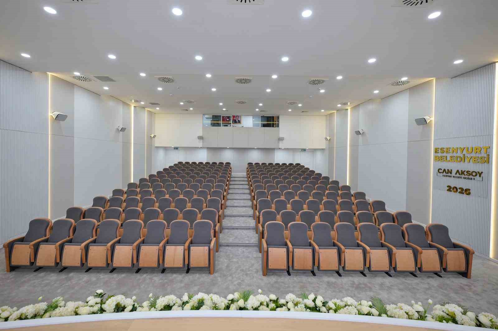 Esenyurt nikah sarayı yeni yüzüyle çiftleri karşılıyor
