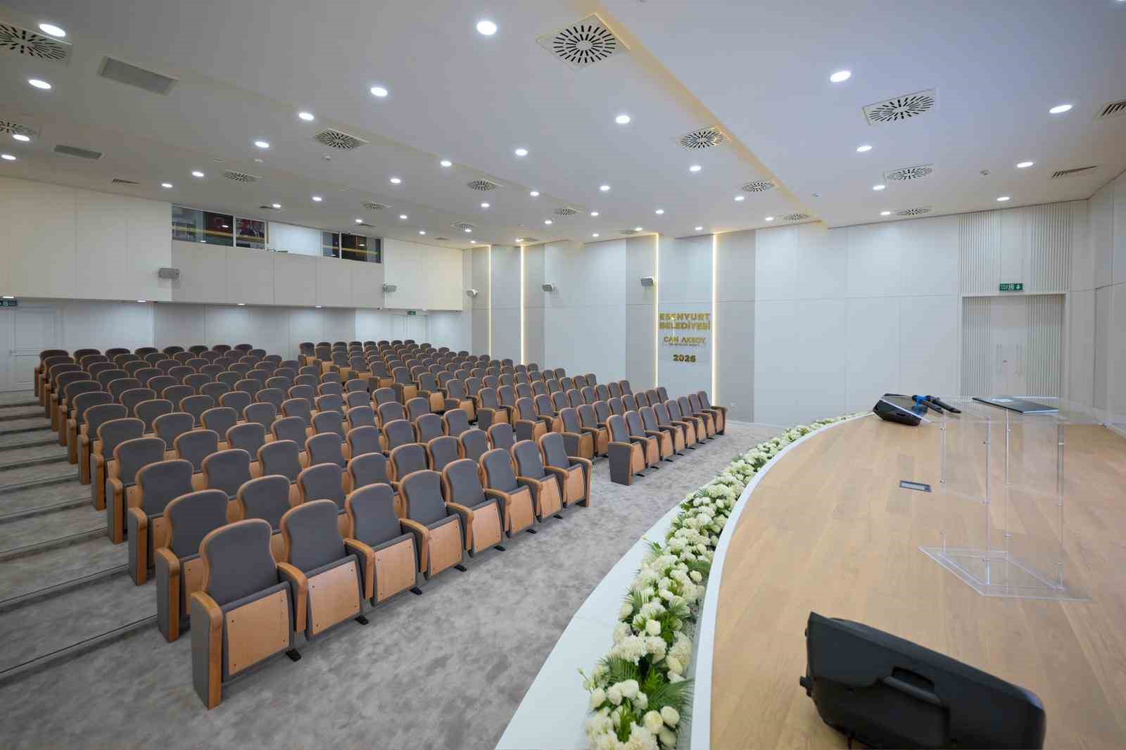 Esenyurt nikah sarayı yeni yüzüyle çiftleri karşılıyor
