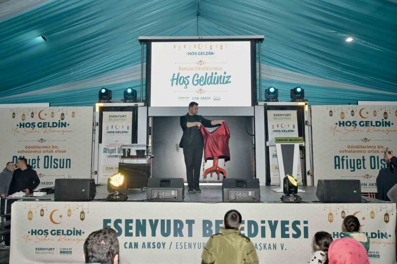 Esenyurt’ta Başkan Vekili Can Aksoy, ilk iftarını şehit ailesiyle açtı
