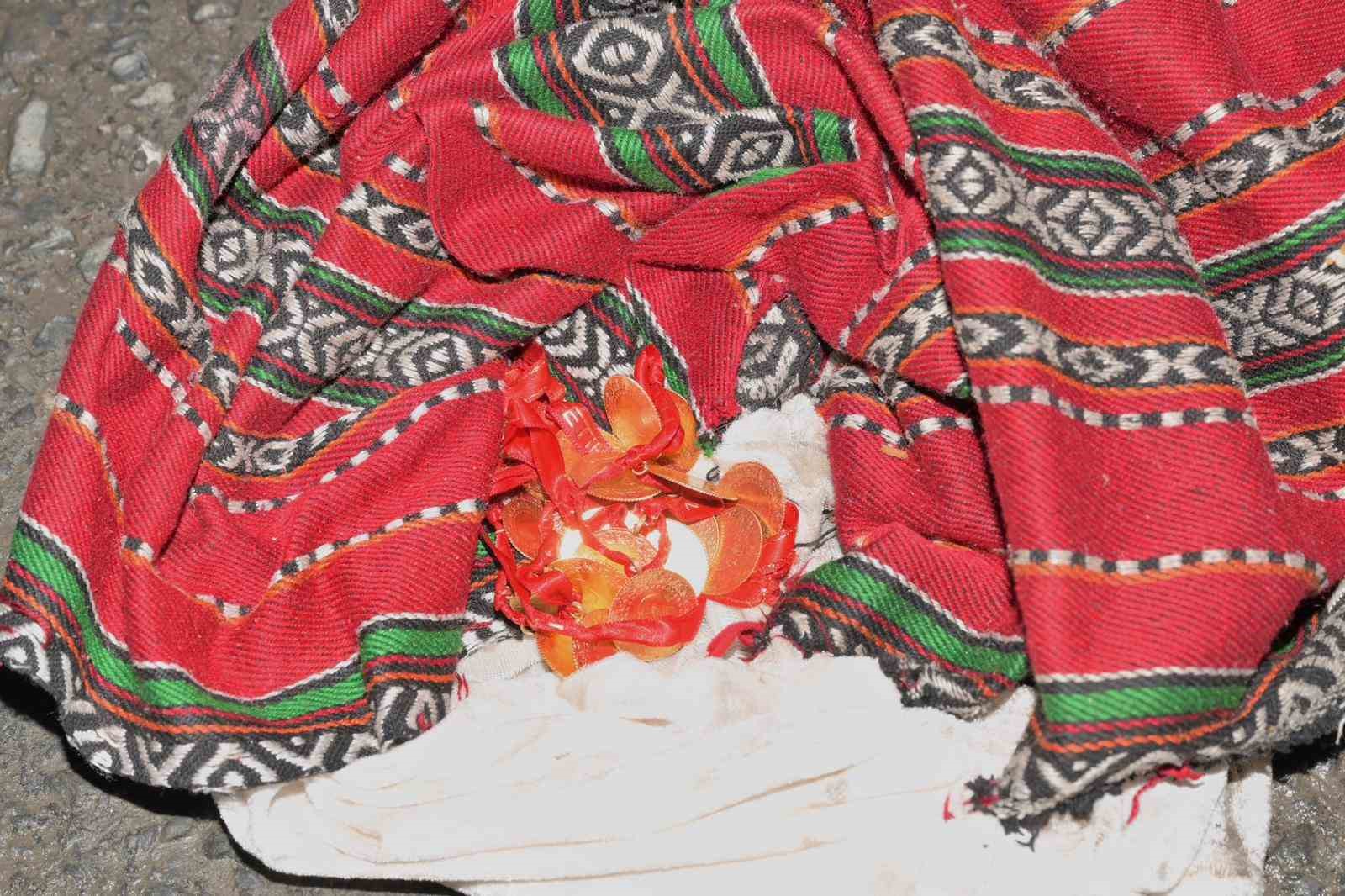 Esenyurt’ta çöpten servet çıktı: 1 milyon 200 bin TL’lik altın sahibine teslim edildi
