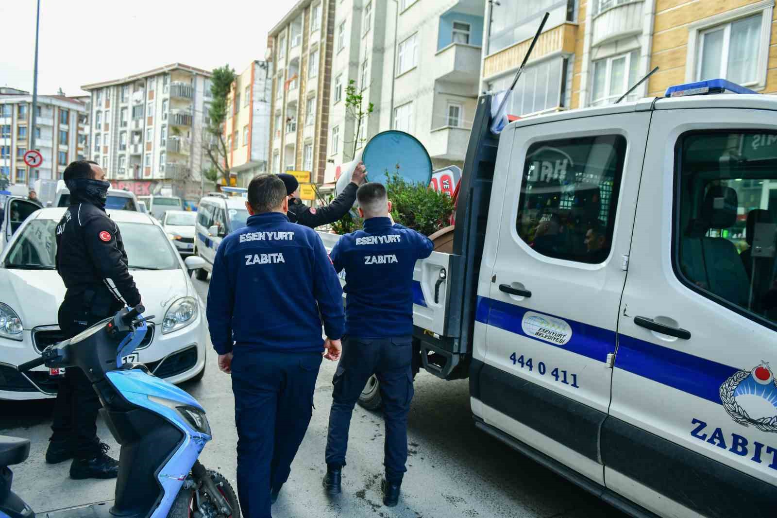 Esenyurt’ta kaldırım işgaline geçit yok
