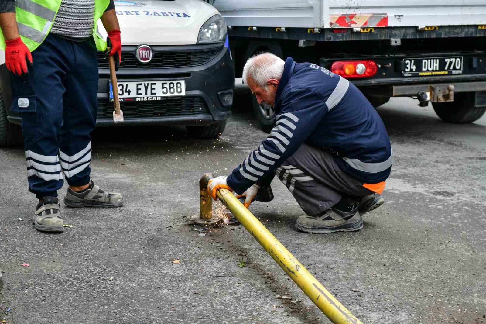Esenyurt’ta kaldırım işgallerine zabıta engeli
Esenyurt’ta kaldırım işgallerine zabıta engeli