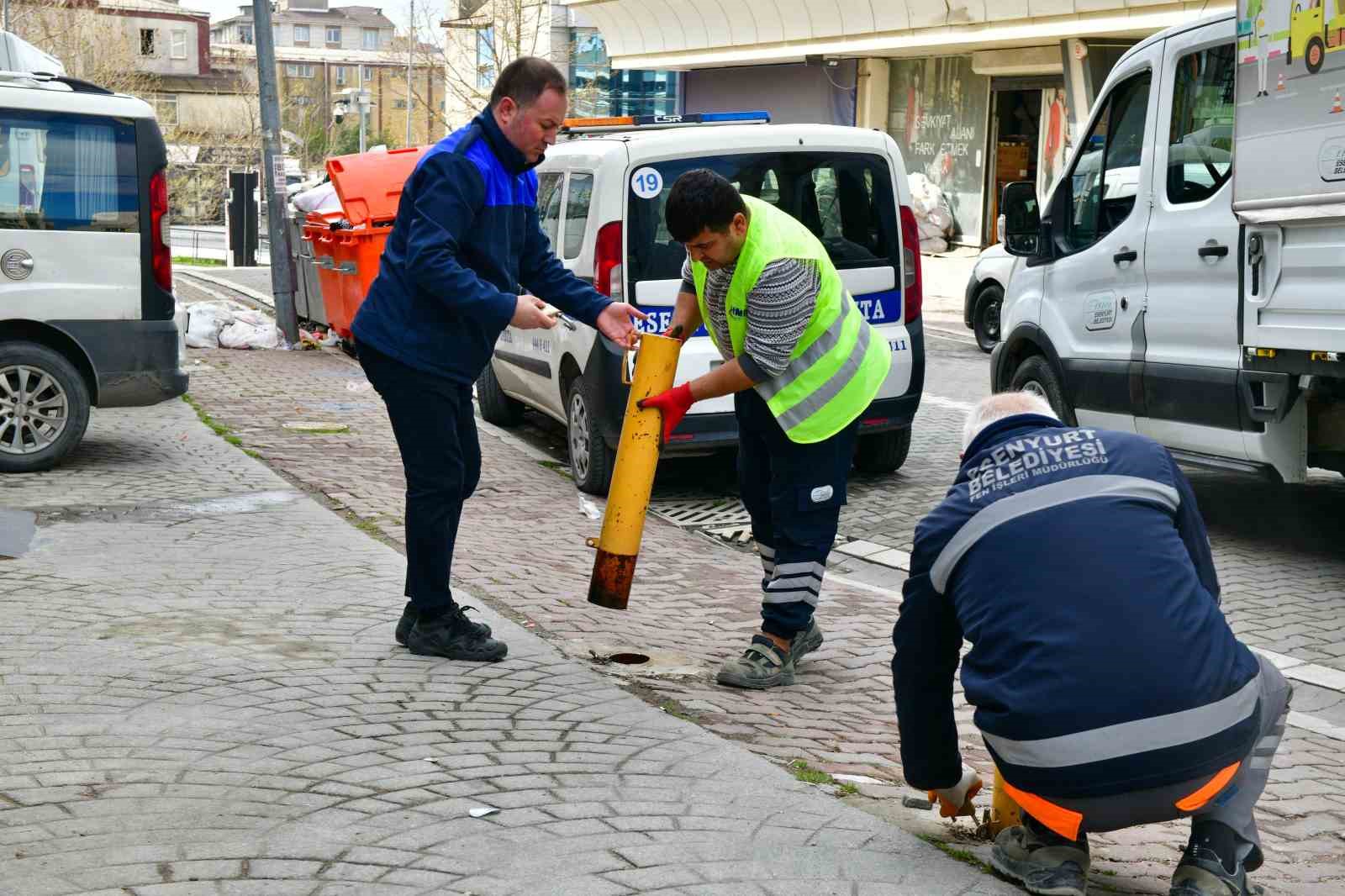 Esenyurt’ta kaldırım işgallerine zabıta engeli
Esenyurt’ta kaldırım işgallerine zabıta engeli