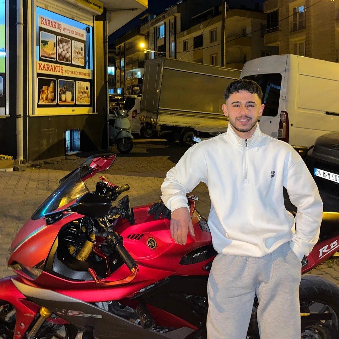 Esenyurt’ta motosiklet yolun karşısına geçmeye çalışan yayaya çarptı: 1 ölü, 2 yaralı
