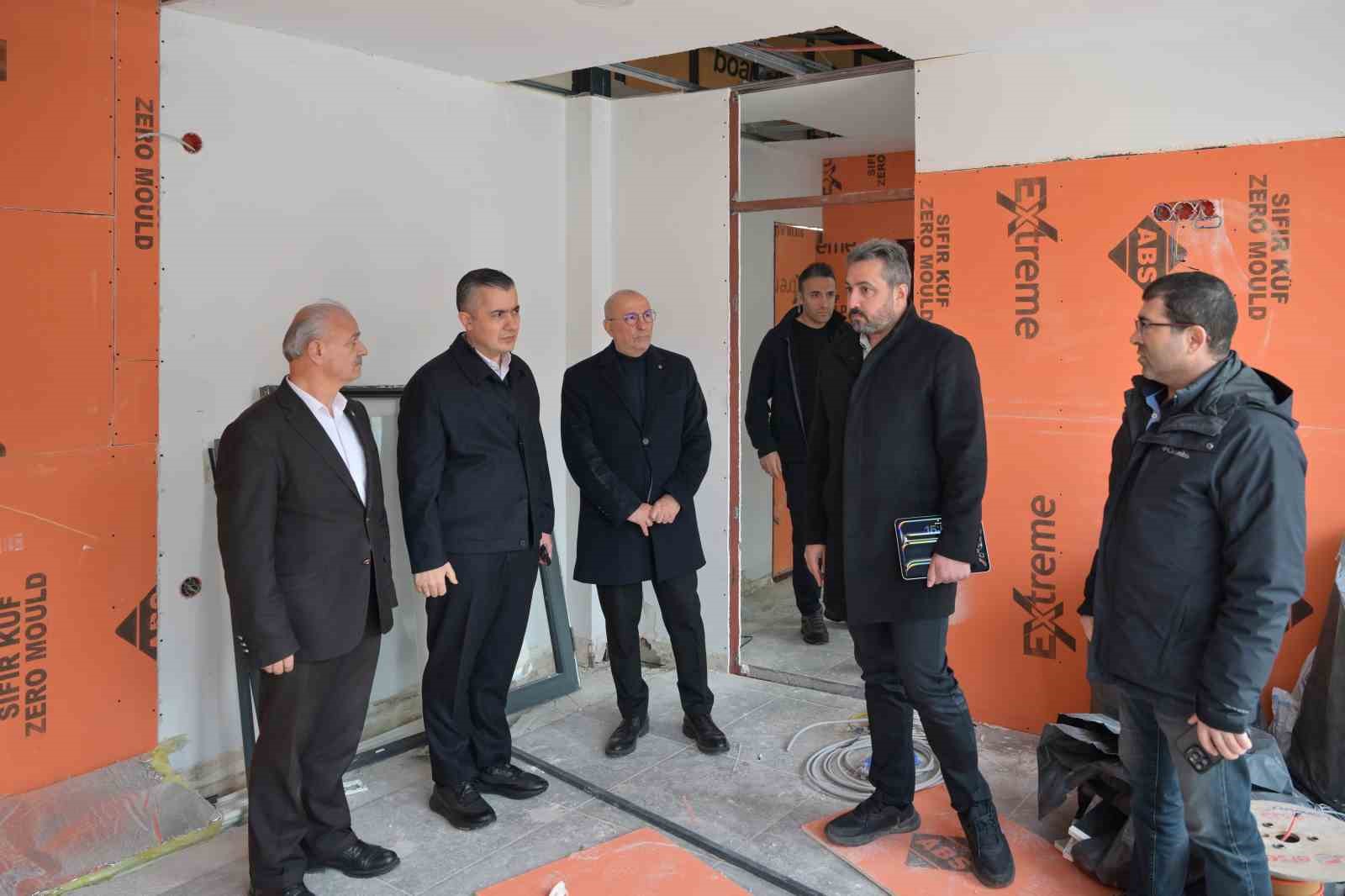 Esenyurt’ta yatırımlar hız kesmeden sürüyor
