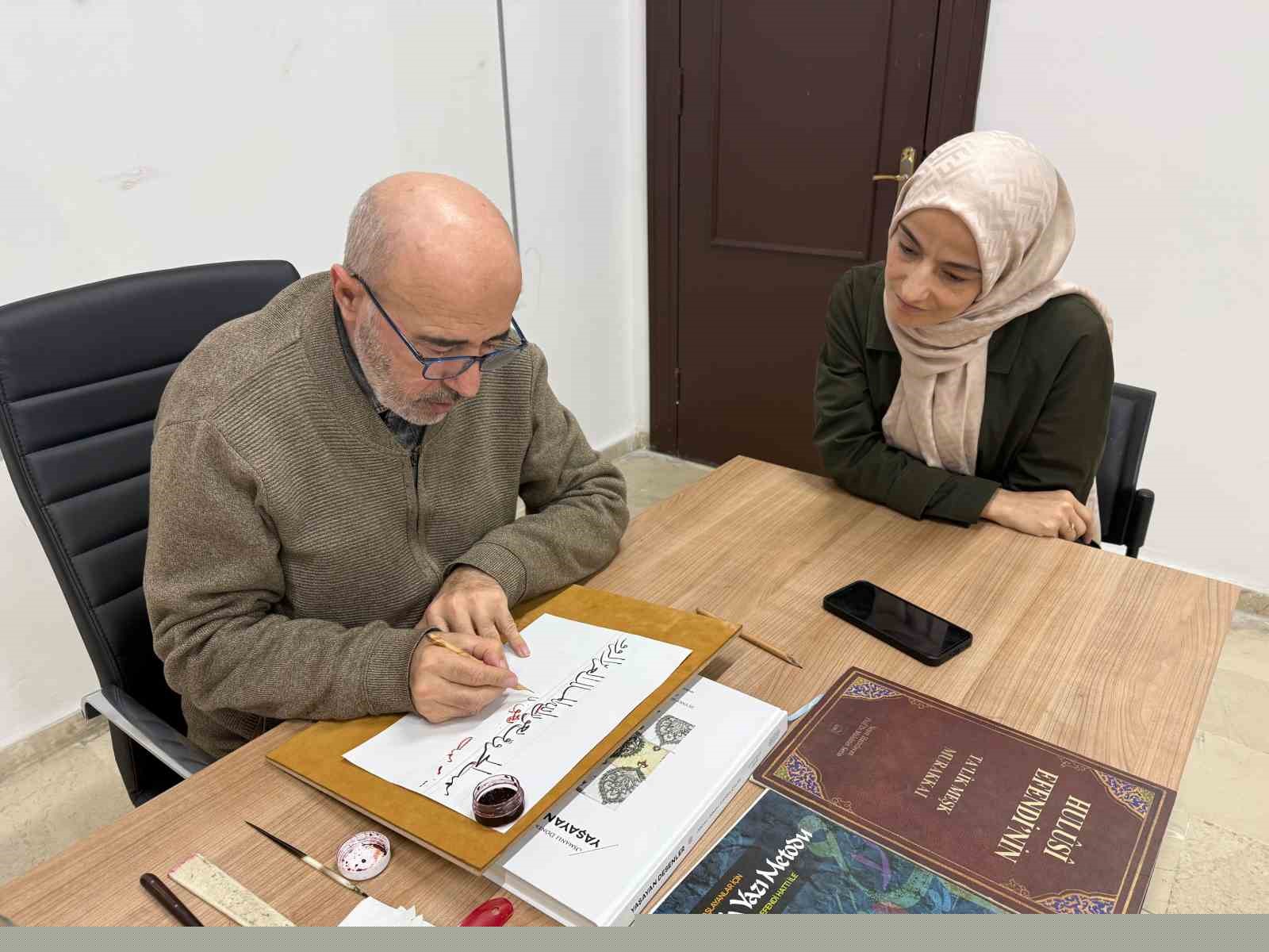 Esenyurt’ta yeni hattatlar yetişiyor
