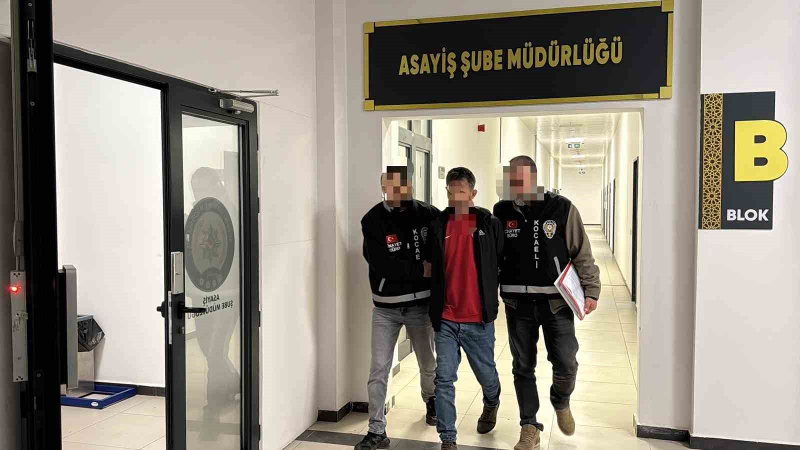 Eşini 8 bıçak darbesiyle öldürüp kardeşini aramış: "Hakkını helal et, Binnur öldü"
