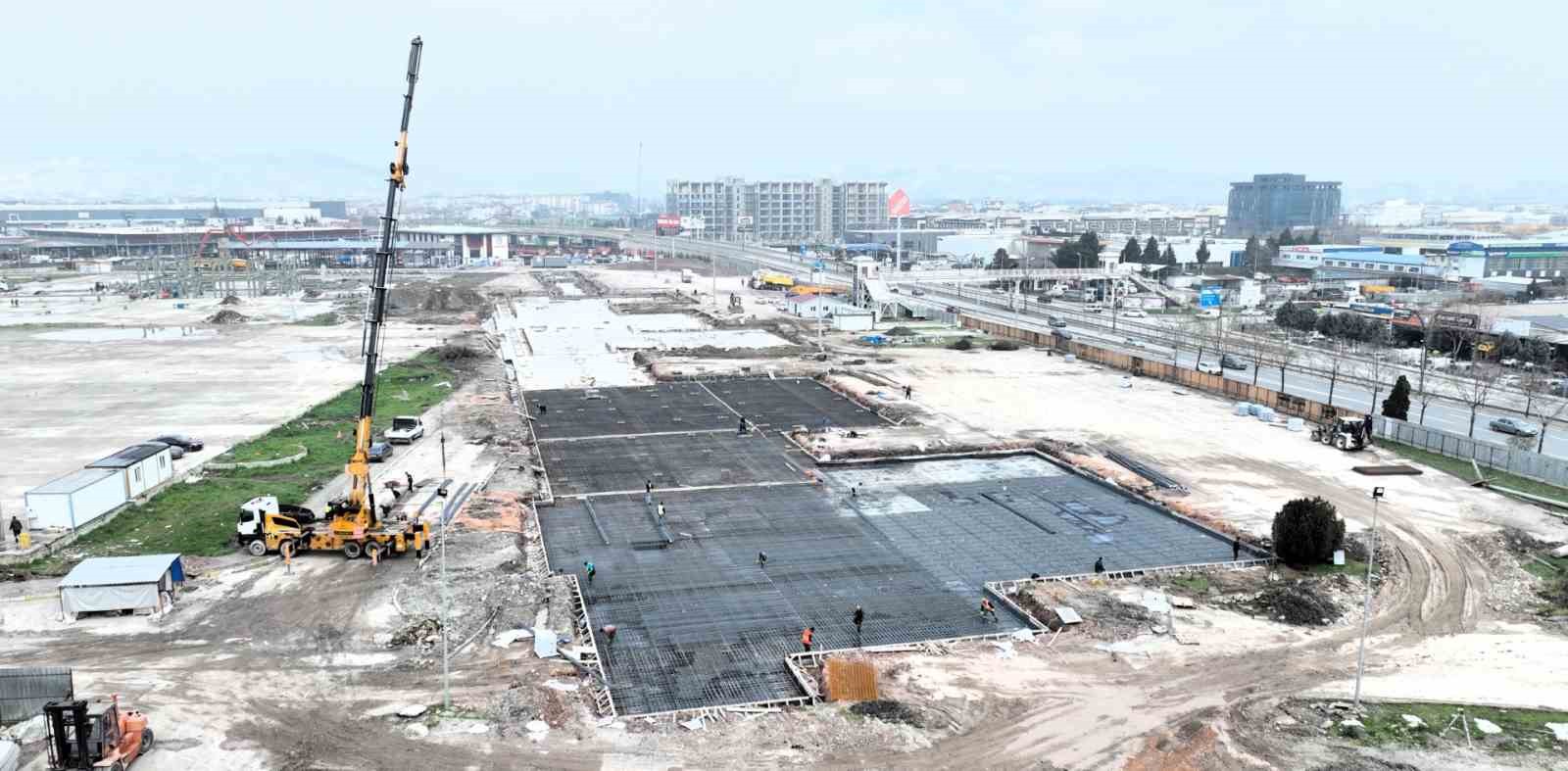 Eski fuar alanına yapılan Sosyal Yaşam Merkezi’nde çalışmalar sürüyor
