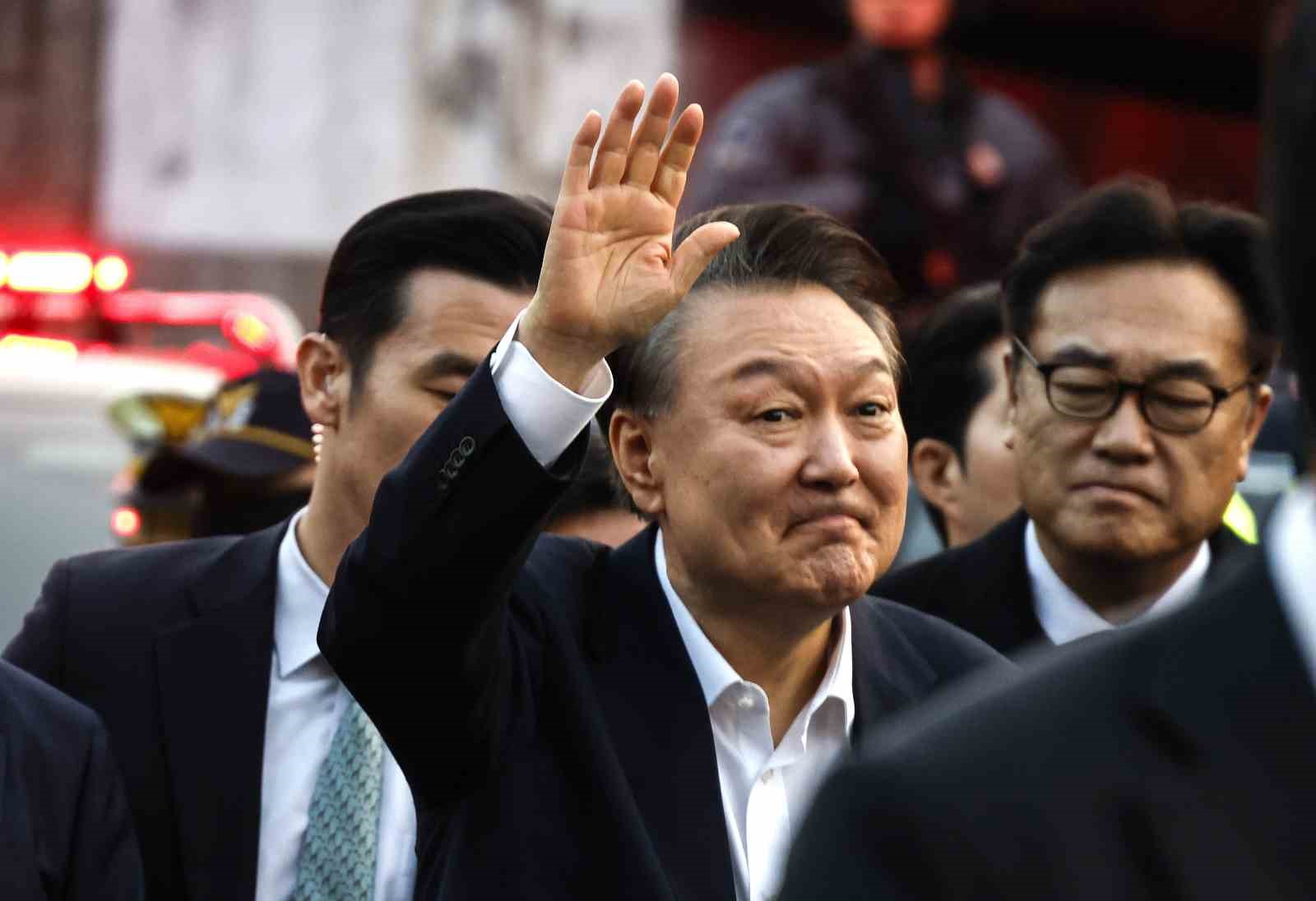 Eski Güney Kore Devlet Başkanı Yoon’a sıkıyönetim davasında ömür boyu hapis cezası
