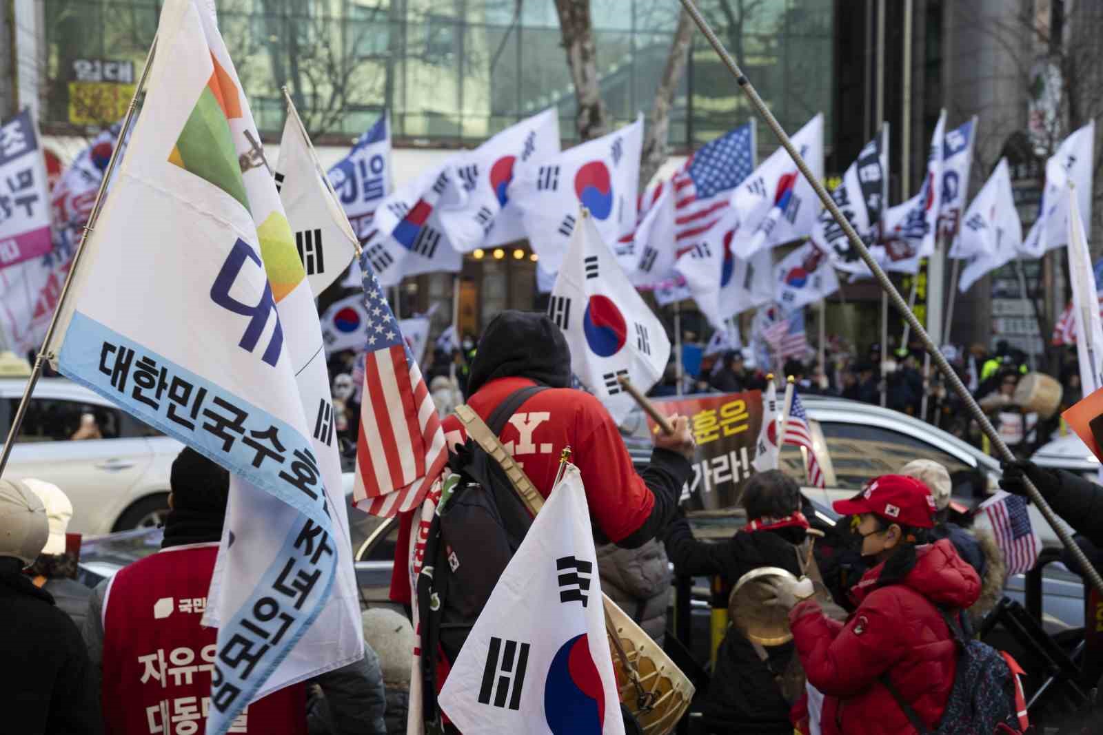 Eski Güney Kore Devlet Başkanı Yoon’a sıkıyönetim davasında ömür boyu hapis cezası
