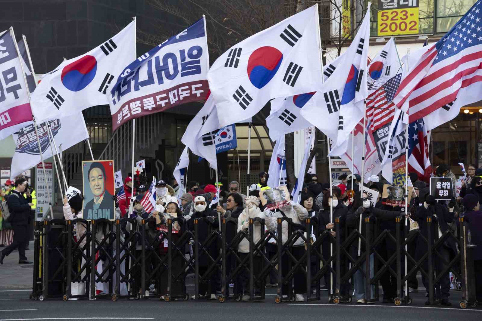 Eski Güney Kore Devlet Başkanı Yoon’a sıkıyönetim davasında ömür boyu hapis cezası
