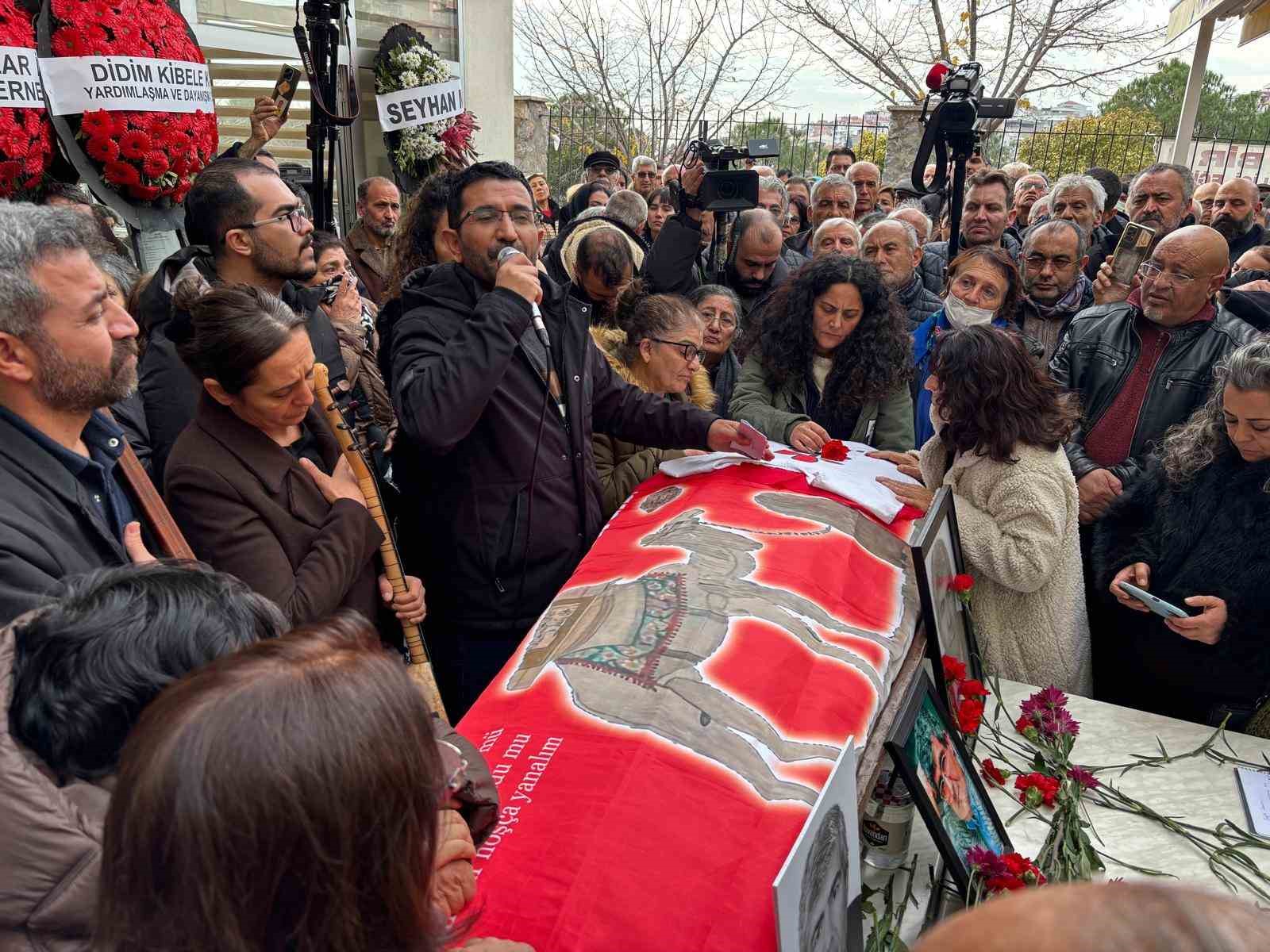 Eski İHD İzmir Şube Başkanı Ali Aydın son yolculuğuna uğurlandı
