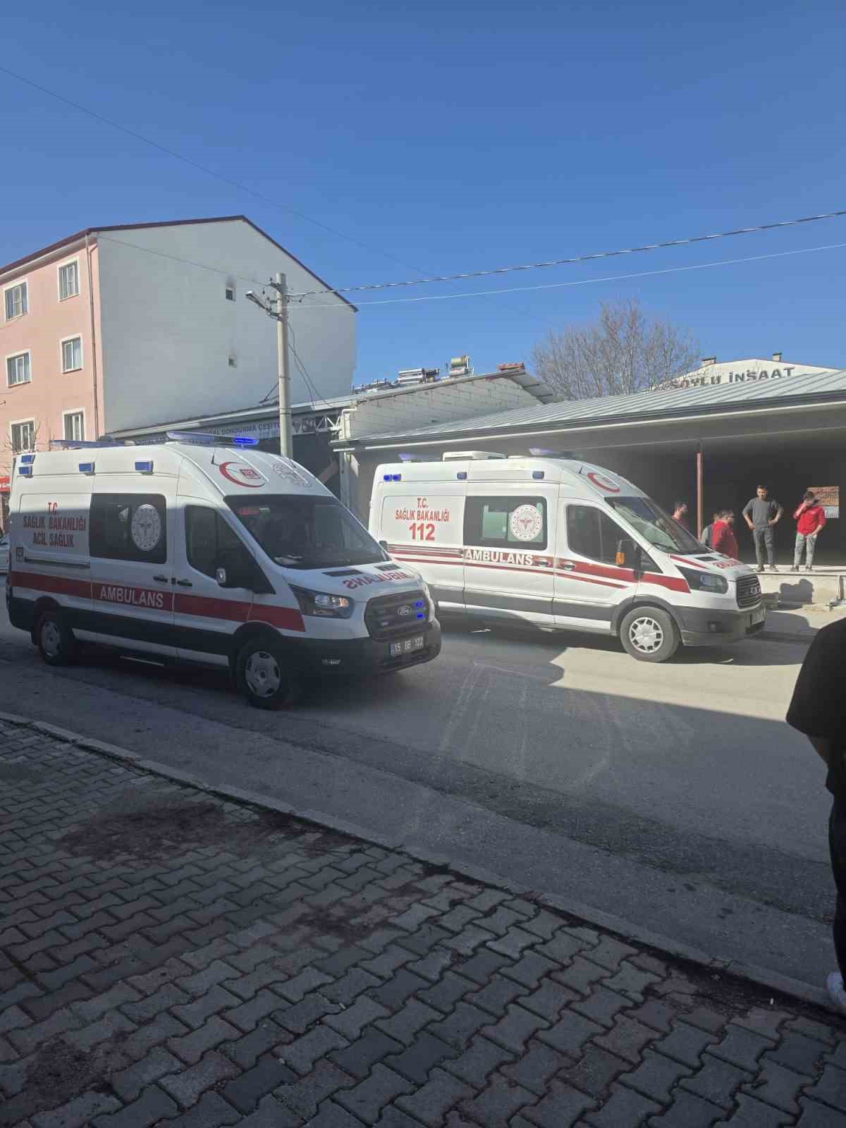 Eski karısını bacağından pompalı tüfekle yaralayan şahıs ve iş yeri sahibi tutuklandı
