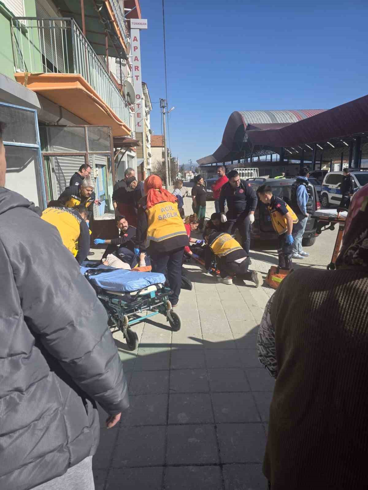 Eski karısını bacağından pompalı tüfekle yaralayan şahıs ve iş yeri sahibi tutuklandı
