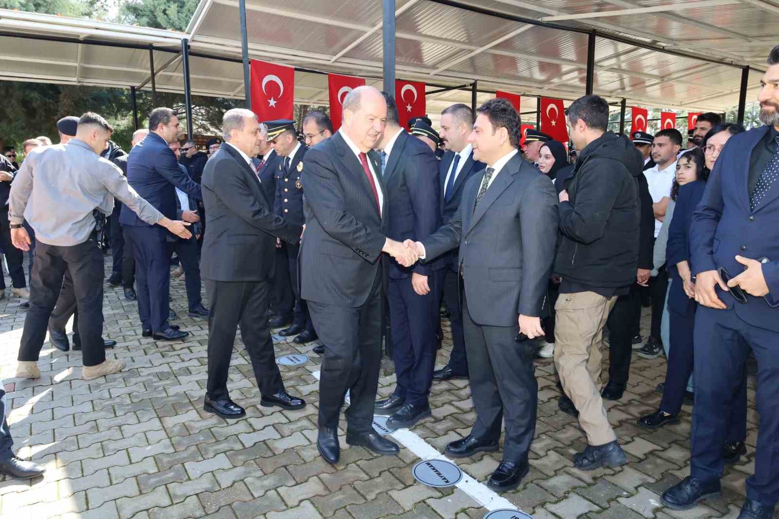 Eski KKTC Cumhurbaşkanı Tatar, Şanlıurfa’nın kurtuluşunun 106. yıl dönümü törenine katıldı
