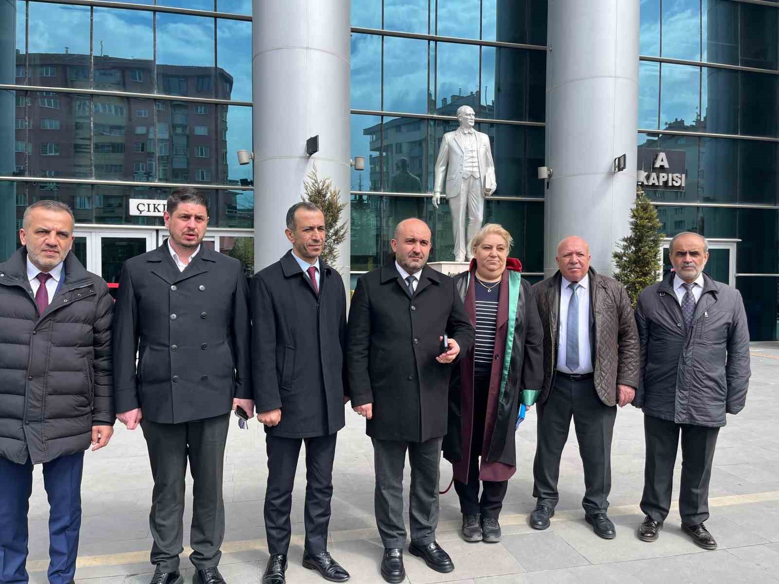 Eskişehir Büyükşehir Belediyesi’ne ‘Fahiş artış’ için suç duyurusu
Eskişehir Büyükşehir Belediyesi’ne ‘Fahiş artış’ için suç duyurusu