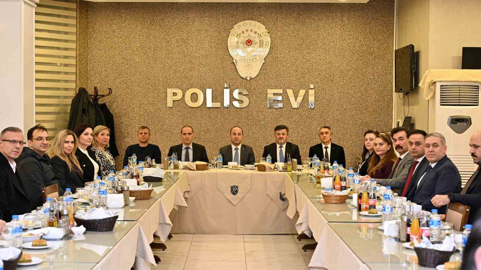 Eskişehir Emniyeti’nde Veda: Sercihan Barutcu emekliliğe ayrıldı
