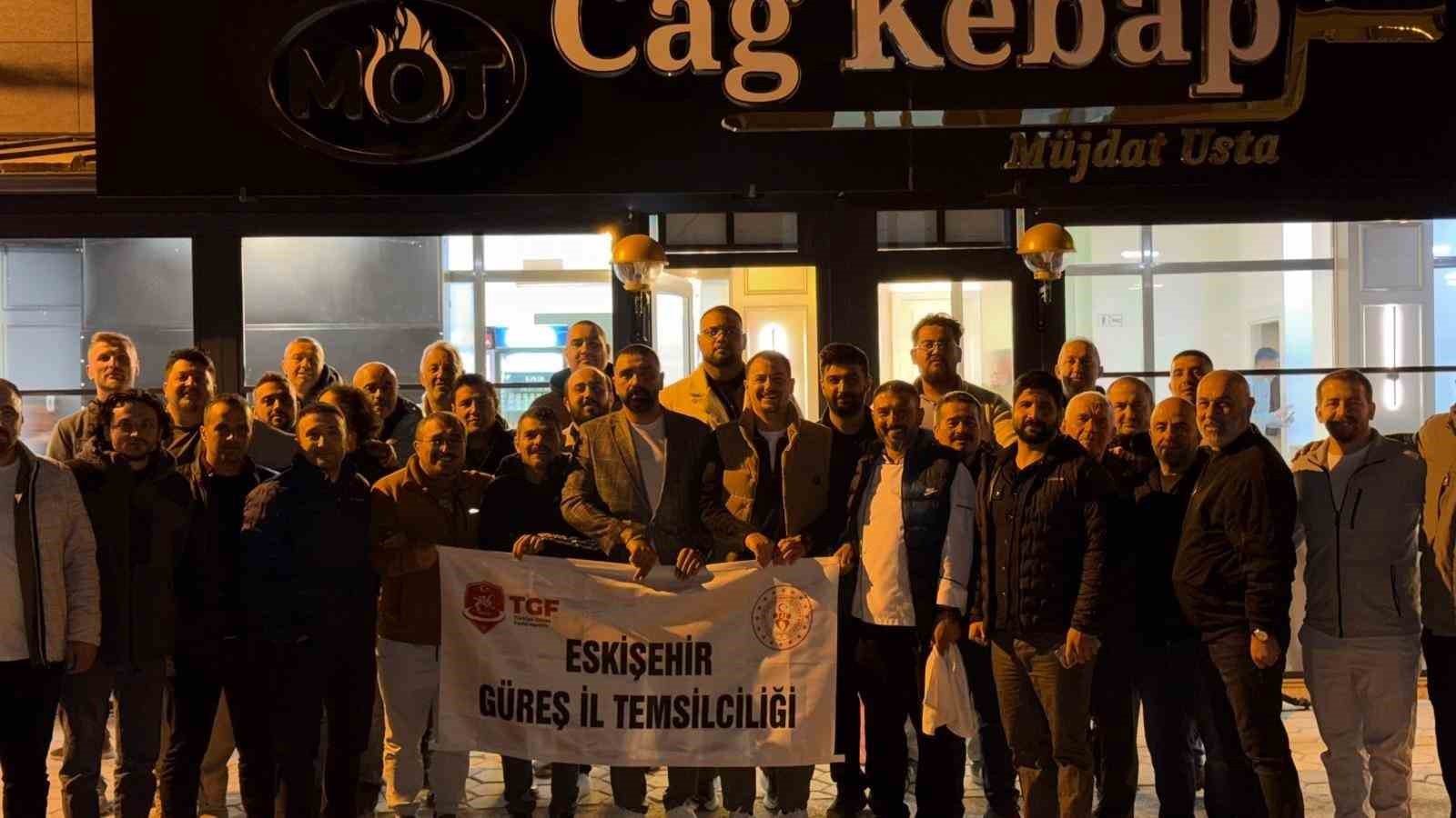 Eskişehir Güreş İl Temsilciliği ailesi iftarda buluştu
