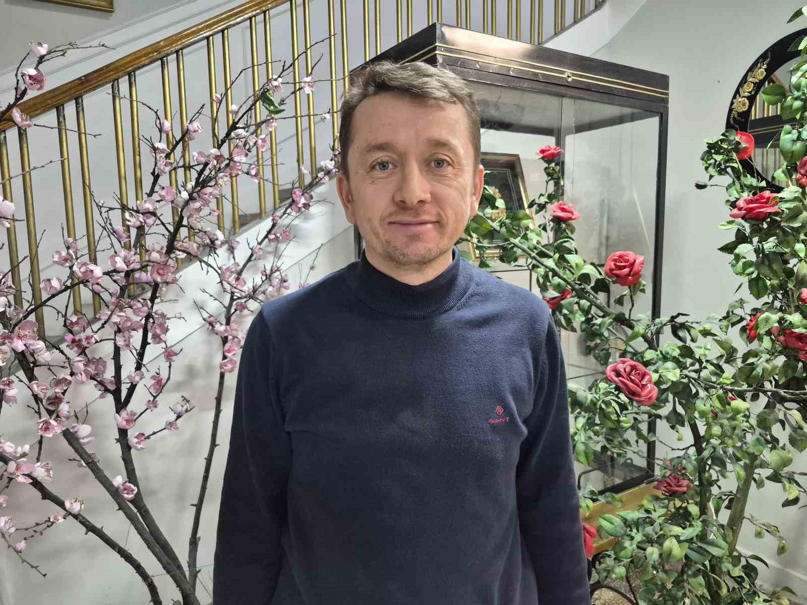 Eskişehir Olgunlaşma Enstitüsünde atık şişeler gül oldu
