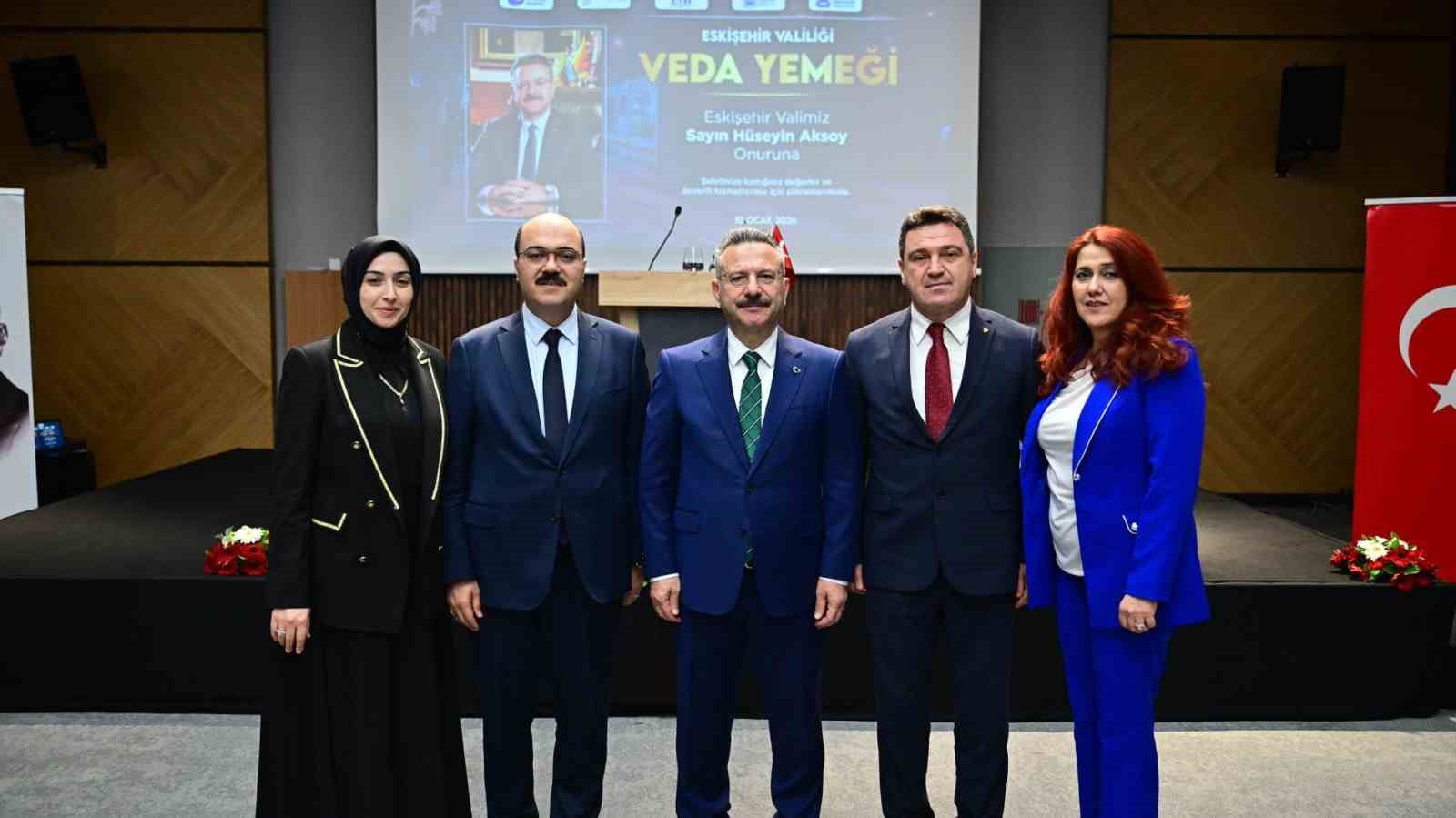 Eskişehir Valisi Aksoy: "Kapım Eskişehirlilere her zaman açık"
