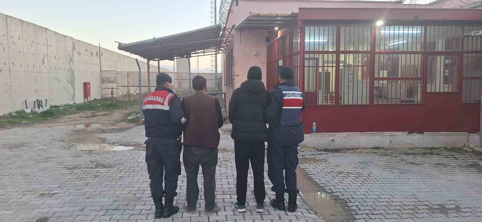 Eskişehir’de 1 milyon 940 bin TL sahte parayla 22 adet büyükbaş satın alan şüpheliler yakalandı
